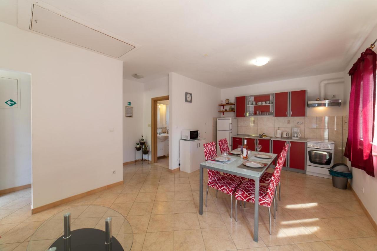 Vila House Anka Milna  Exteriér fotografie