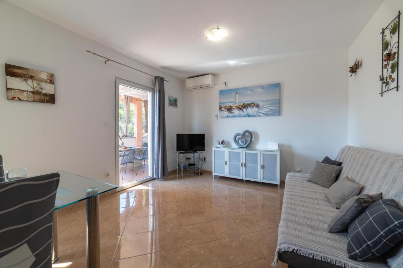 Vila House Anka Milna  Exteriér fotografie
